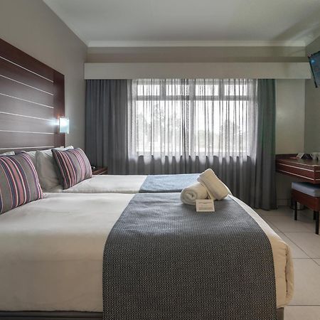 Hotel Savoy And Conference Centre Mthatha Dış mekan fotoğraf
