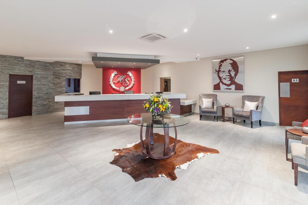 Hotel Savoy And Conference Centre Mthatha Dış mekan fotoğraf