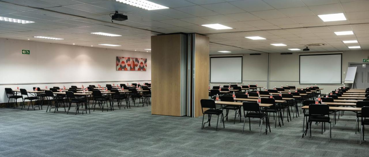 Hotel Savoy And Conference Centre Mthatha Dış mekan fotoğraf