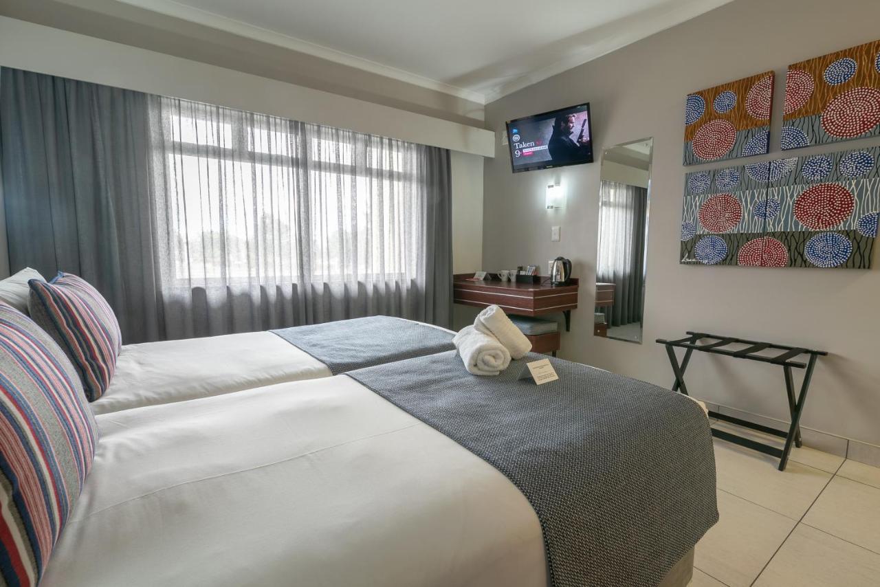 Hotel Savoy And Conference Centre Mthatha Dış mekan fotoğraf